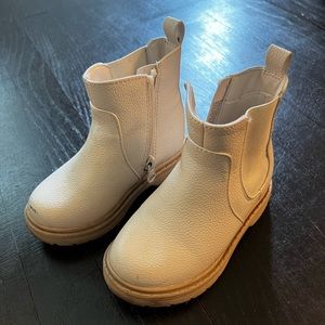 Cat & Jack Delaney Toddler Boots